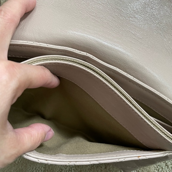 Marc Jacob Crossbody bag in Beige Leather - Picture 12 of 15